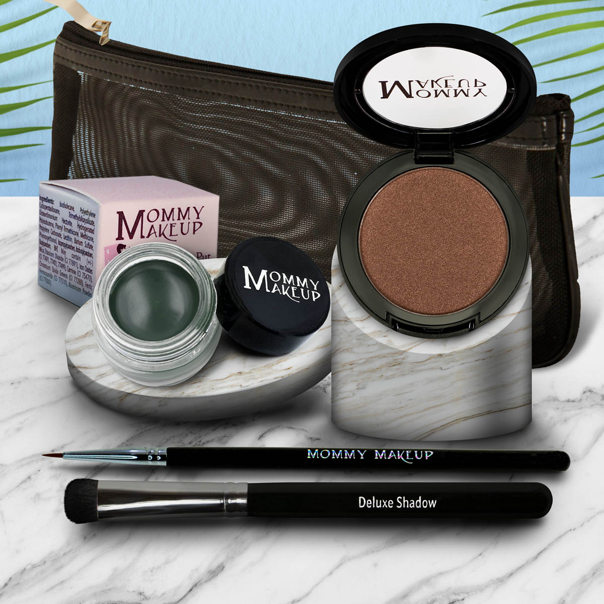 Create a long-wearing, glowing look for your eyes and entire face with the Eye Love It Set! A 5 piece talc-free makeup set that you can customize.